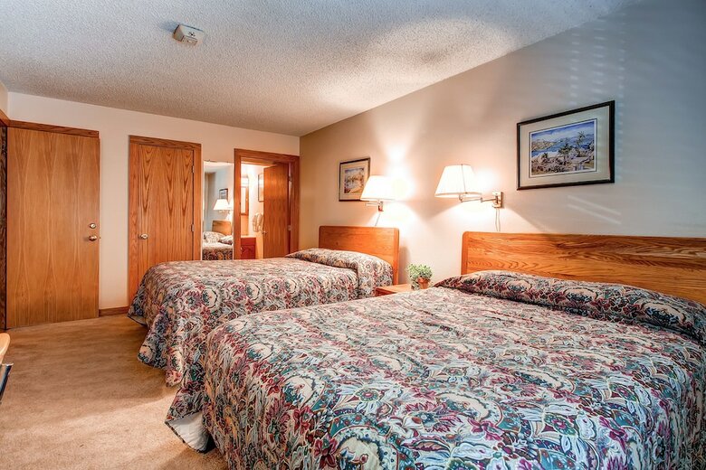 Tannenbaum Condominiums By Ski Country Resorts