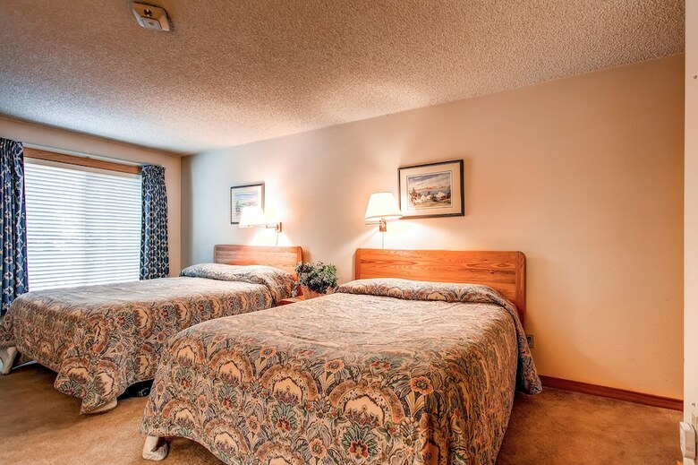 Tannenbaum Condominiums By Ski Country Resorts