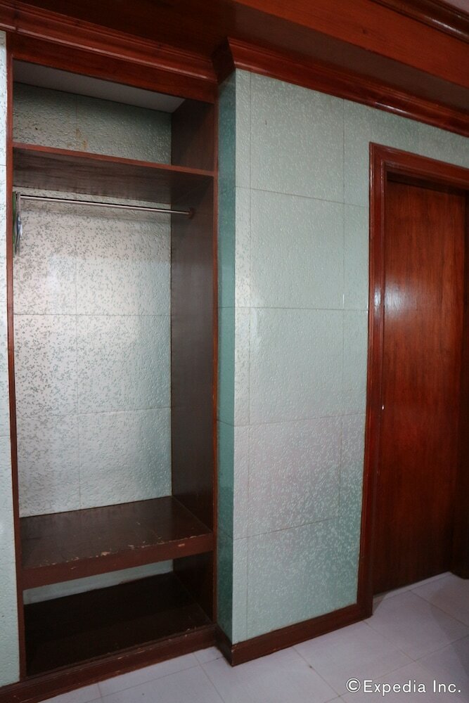Hotel Obdulia's Business Inn