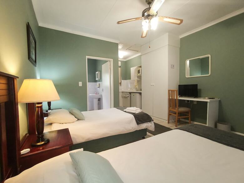 Hotel Loerie Guesthouse