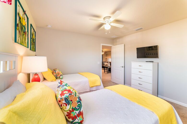 Windsor At Westside Resort By Global Resort Homes