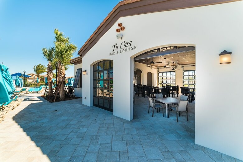 Windsor At Westside Resort By Global Resort Homes