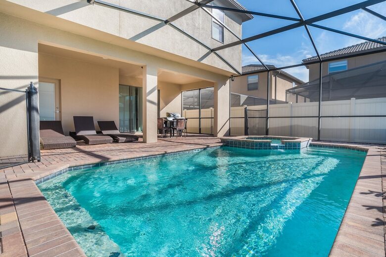 Windsor At Westside Resort By Global Resort Homes