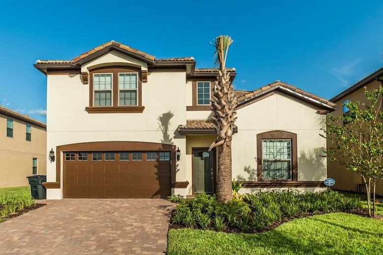 Windsor At Westside Resort By Global Resort Homes