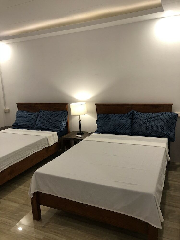 Hotel Santander Pebbles Beach Resort
