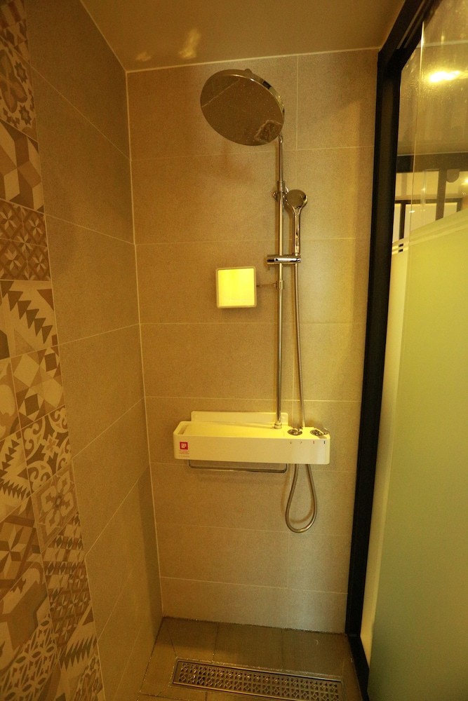 Noel Business Hotel