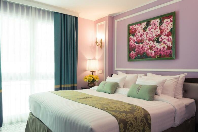 Sara's Hotel