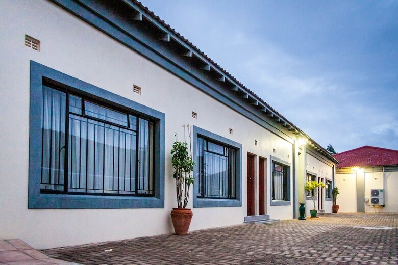Hotel Glen Lodge & Tours