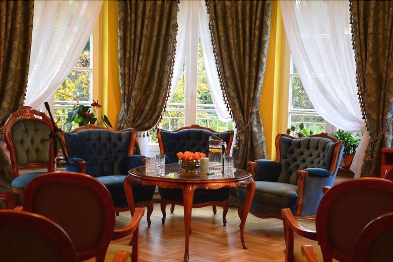 Hotel Astoria - Willa Literat�w