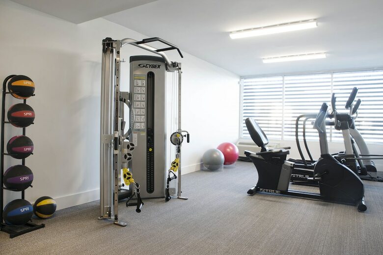 West Wing Hotel, Ascend Hotel Collection