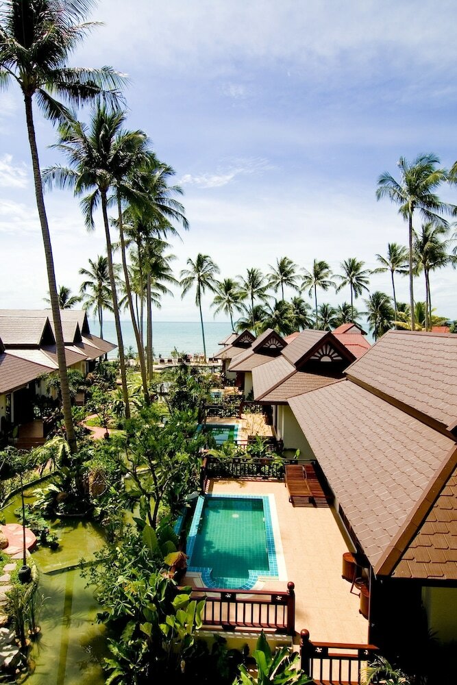 Apartamento Kanok Buri Resort & Spa