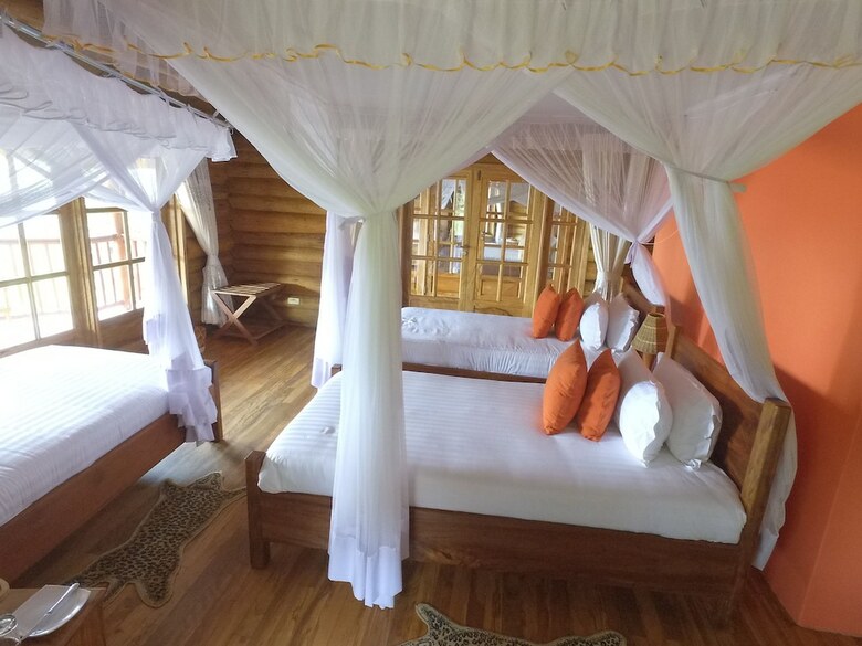 Hotel Trackers Safari Lodge Bwindi