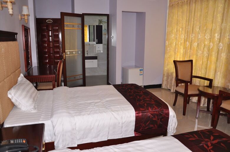 King D Hotel