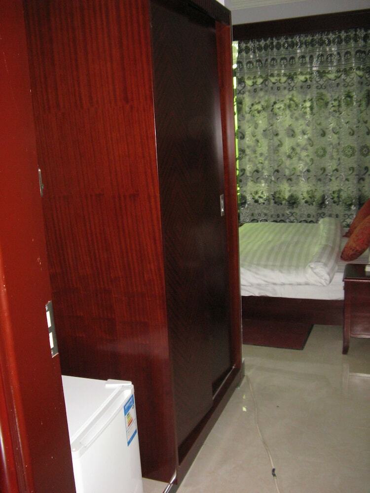 King D Hotel