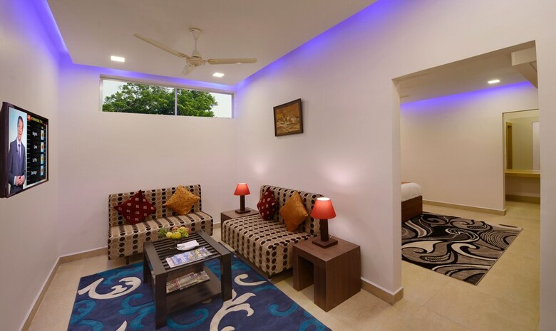Hotel Clarks Inn Hampi