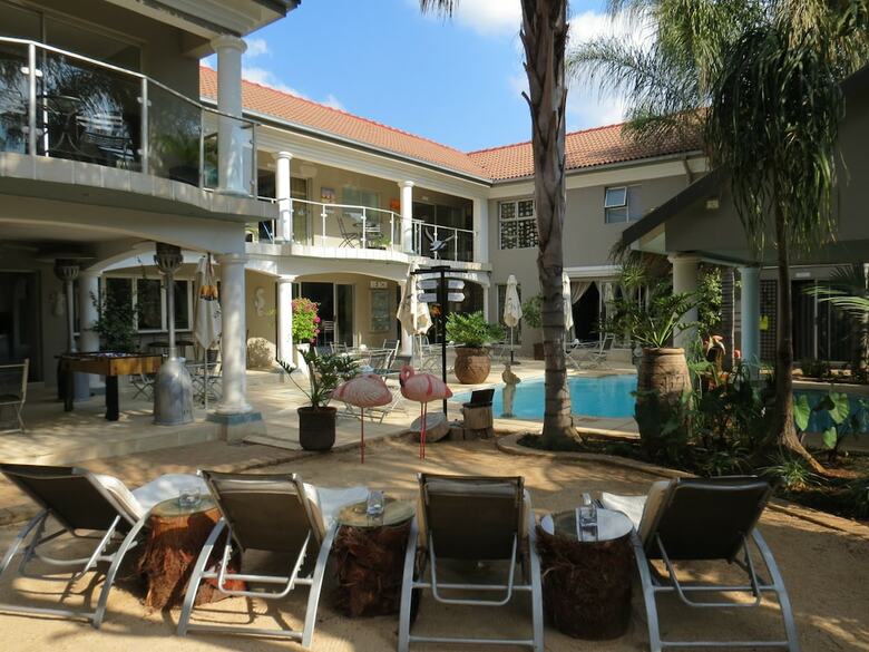 Hotel Cocomo Guesthouse, Spa And Conference Centre