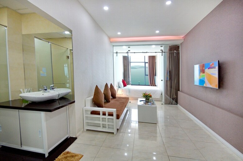 Handy Holiday Nha Trang Beach Apartment