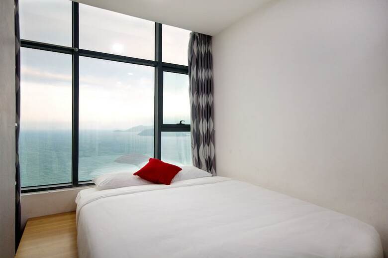 Handy Holiday Nha Trang Beach Apartment