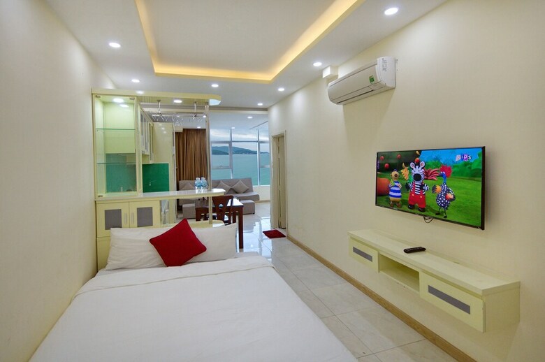 Handy Holiday Nha Trang Beach Apartment