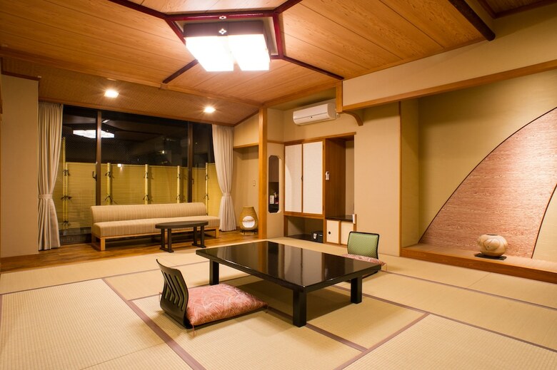 Hotel Shinyu No Yado Sazana