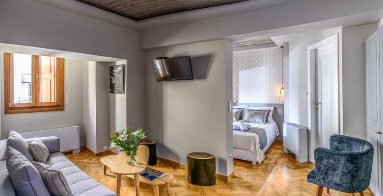 Hotel Candia Suites & Rooms