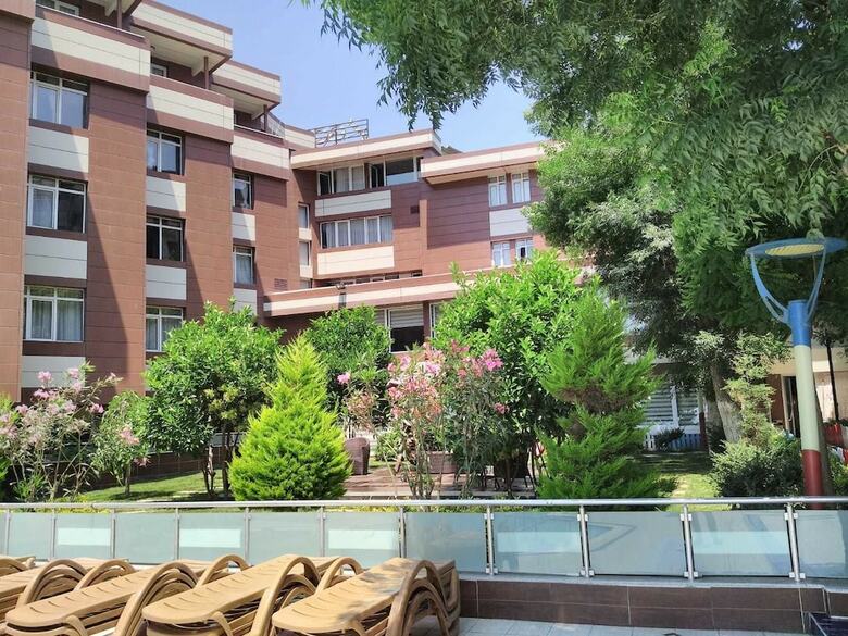 Grand Gold Hotel