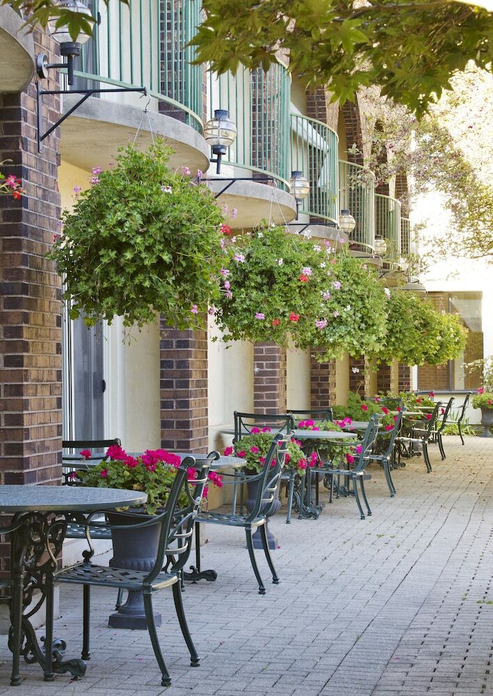 Hotel Inn Of Waterloo And Conference Centre