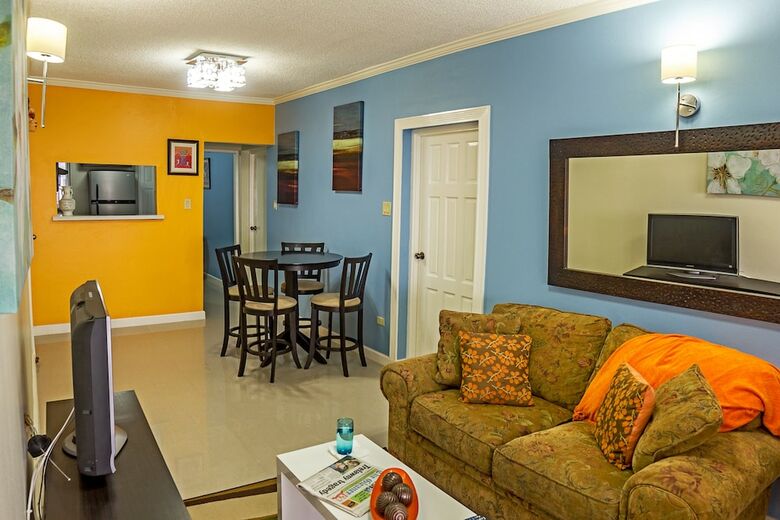 Skyview Manor Guest Apartments