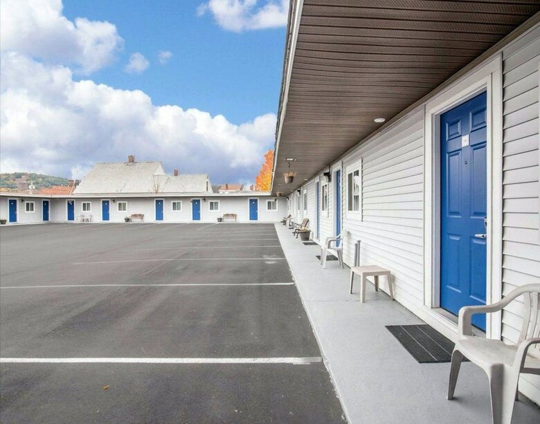 Motel Royal Inn Claremont