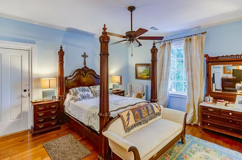 Hotel Steele Cottage