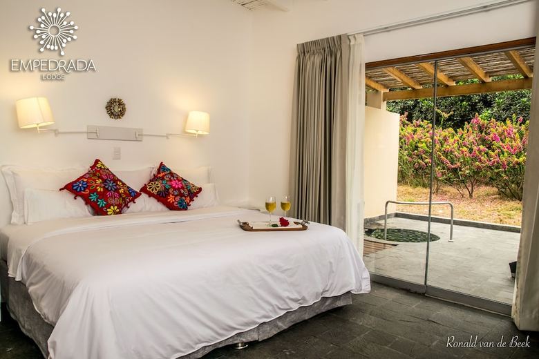 Hotel Empedrada Lodge