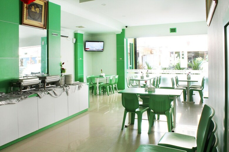 Hotel Airy Greenland Ahmad Yani Batam