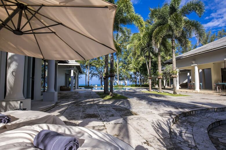 Hotel X2 Khao Lak Anda Mani Resort