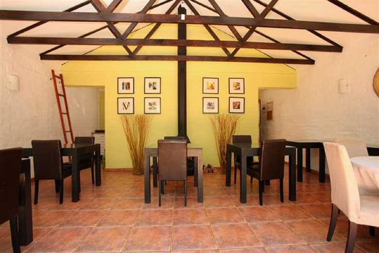Bed & Breakfast Ikhaya Guest House