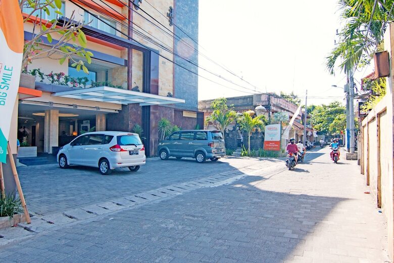 Hotel Zen Rooms Bunut Sari Legian