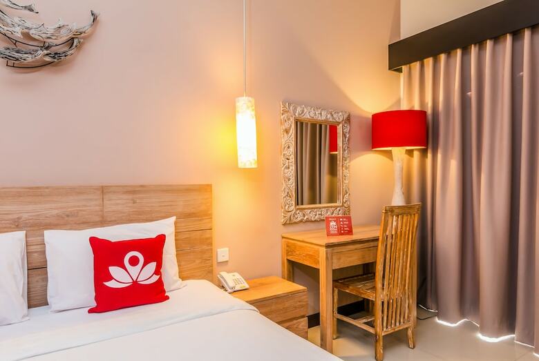 Hotel Zen Premium Seminyak Eka Laweya