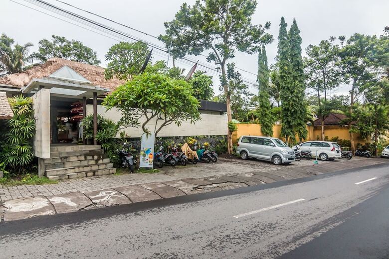 Hotel Zen Rooms Ubud Penestanan 2