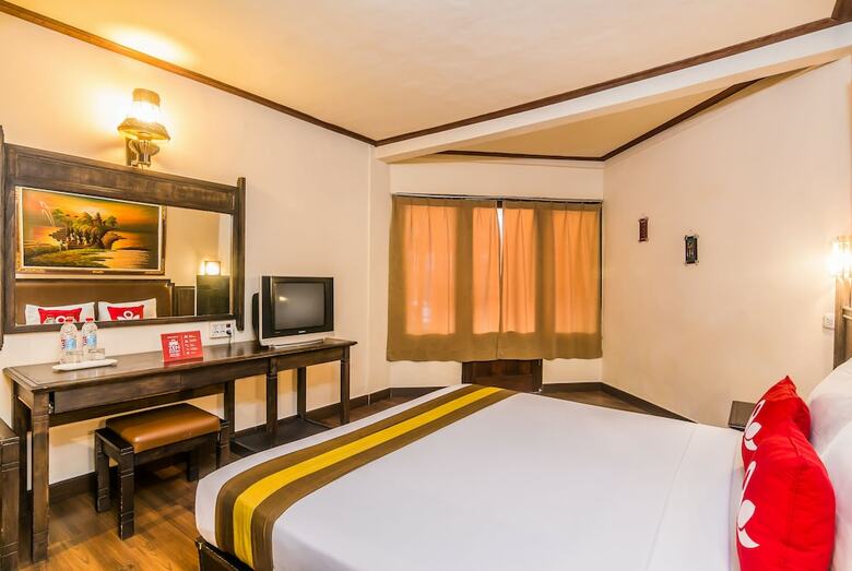 Hotel Zen Rooms Kuta Flora