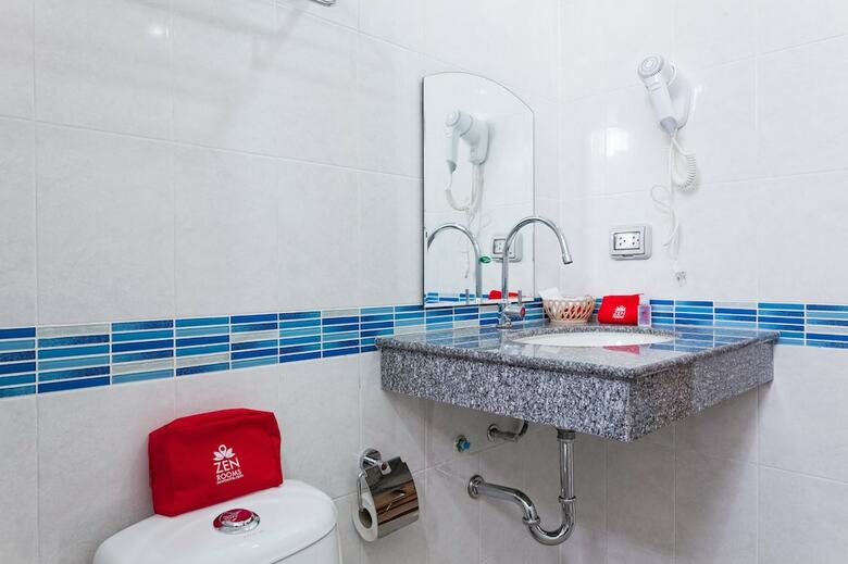 Hotel Zen Rooms Patong Soi Chuwong