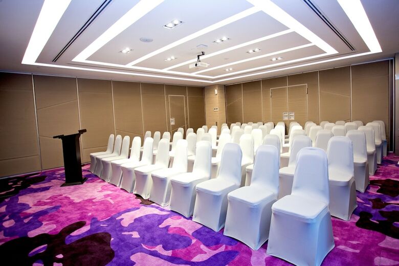 Vouk Hotel Suites