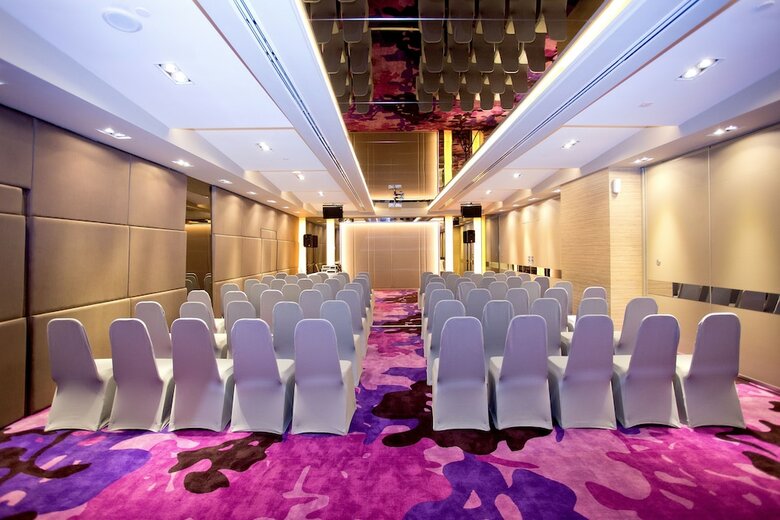 Vouk Hotel Suites