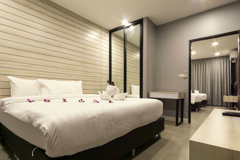 C Cha-am Hotel