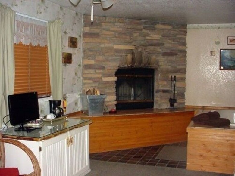 Posada Eagles Nest B&B And Cottage Suites