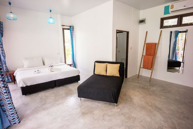 Hotel Mumsa Beach Resort & Restaurant