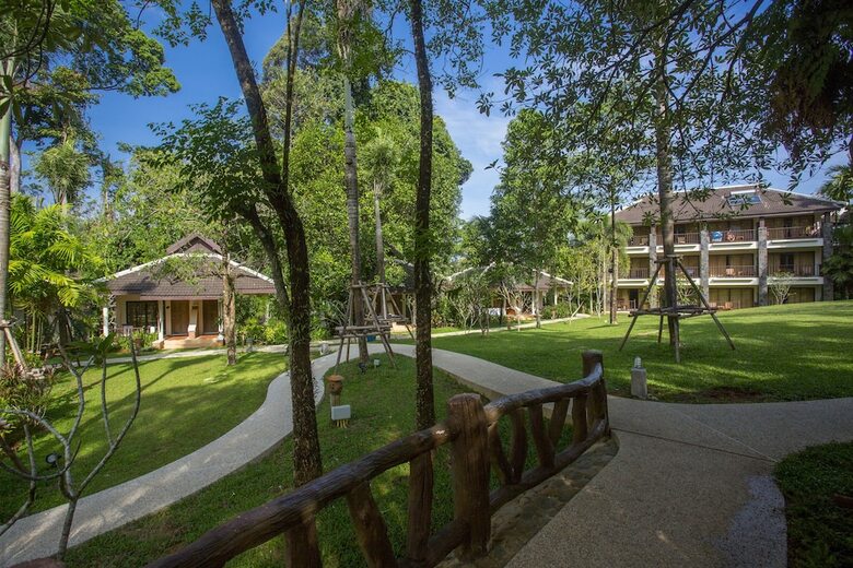 Hotel The Leaf On The Sands By Katathani