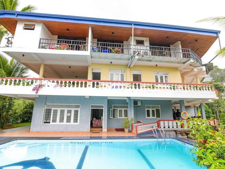 Hotel Oyo 353 Blue Heaven Guest House