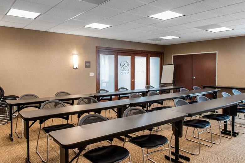 Hotel Comfort Suites