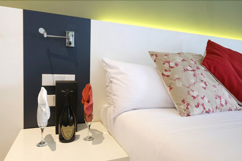 Hotel Magno Suites