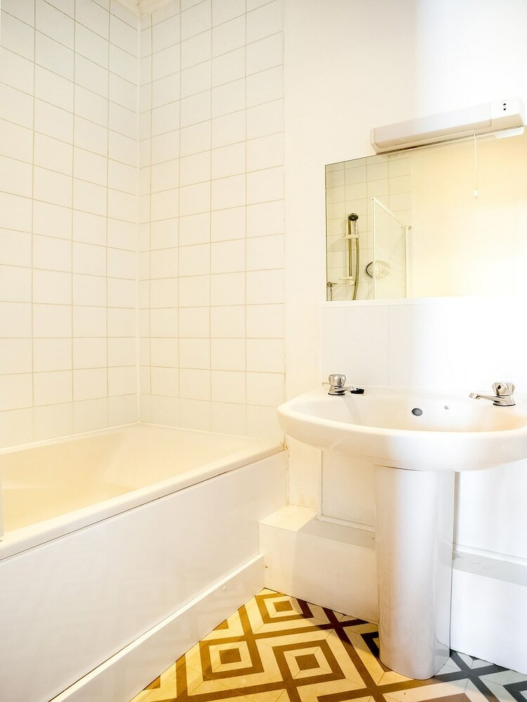 Oyo Corner Hotel