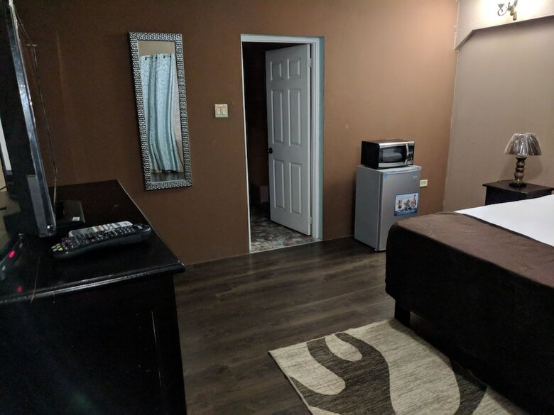 Hotel Rockhampton Retreat Guest House